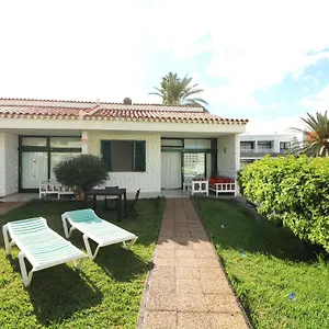 bungalow-en-playa-del-ingls-con-wifi-piscina-y-pista-de-tenis.maspalomashotels.com/